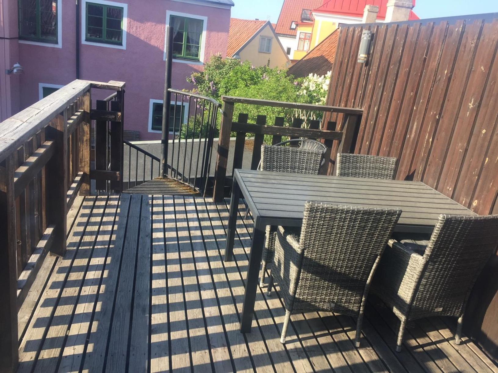 Adelsgatan Apartments Visby Innerstad ภายนอก รูปภาพ