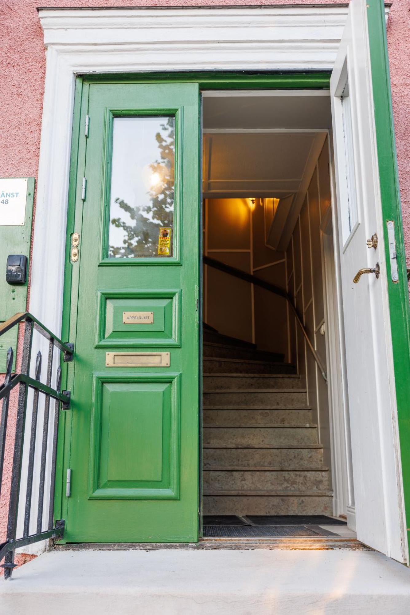 Adelsgatan Apartments Visby Innerstad ภายนอก รูปภาพ
