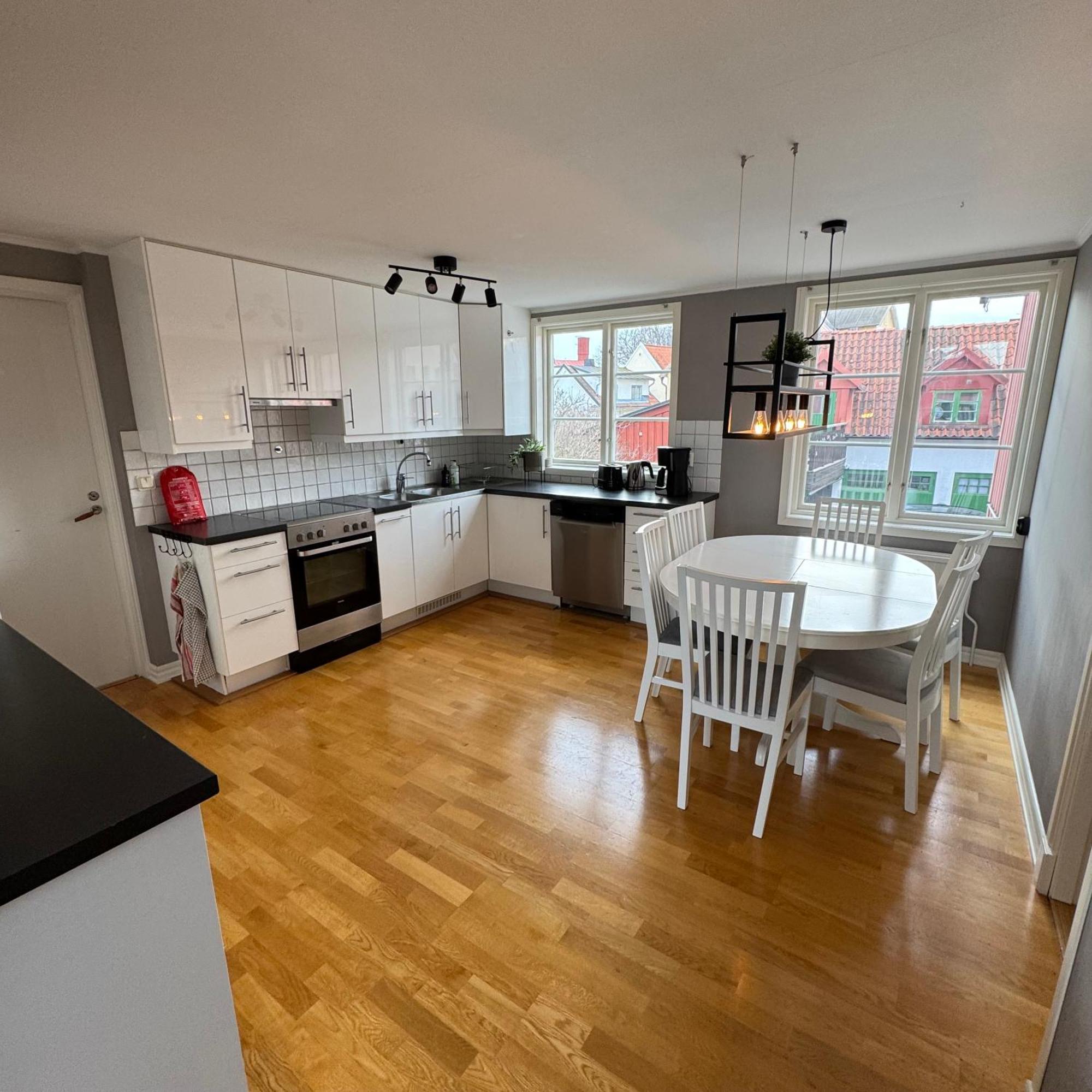 Adelsgatan Apartments Visby Innerstad ภายนอก รูปภาพ